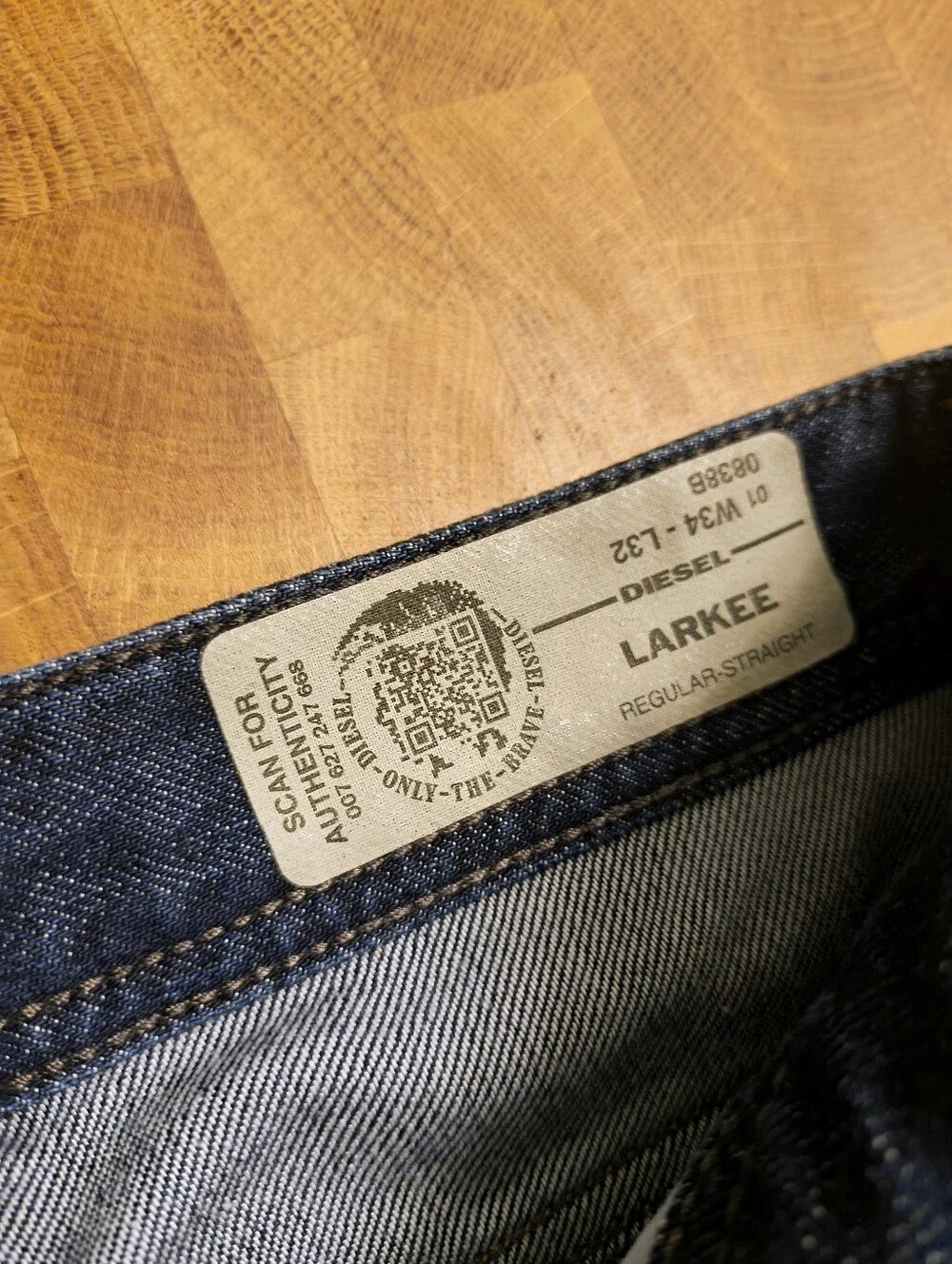 Diesel Larkee Regular Straight Fit Men's Dark Blue Denim Jeans - Brand new W Tah